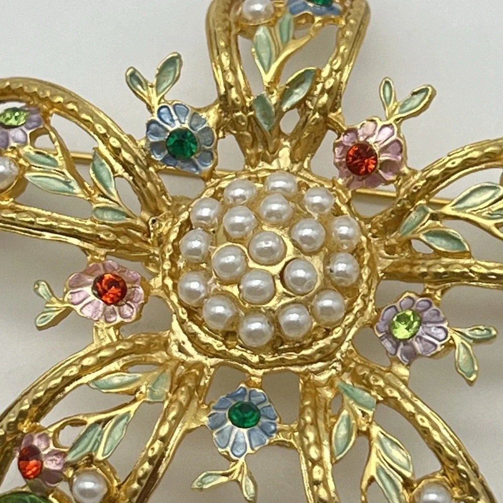 Vintage Rhinestone Pearl Brooch Signed Tiara Misu IV Pastel‎ Flower Gold Toned